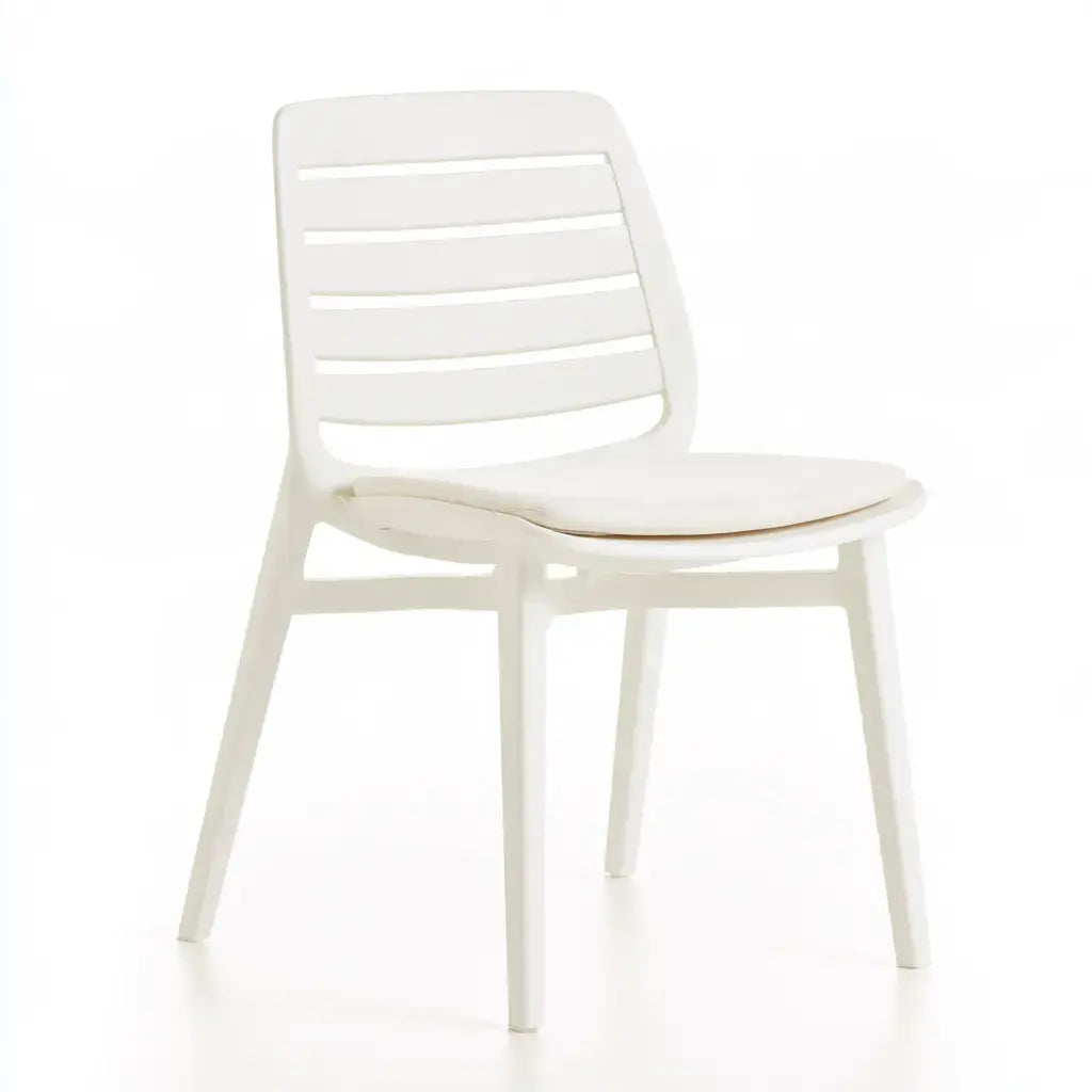 Silla con respaldo de lamas horizontales - blanco
